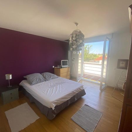 Chambre Avec Salle De Bain Privee Dans Maison Bourges Exteriör bild