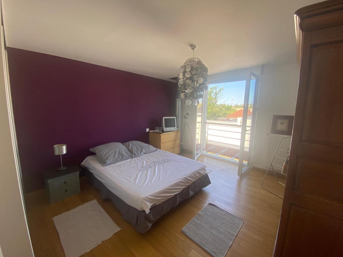 Chambre Avec Salle De Bain Privee Dans Maison Bourges Exteriör bild