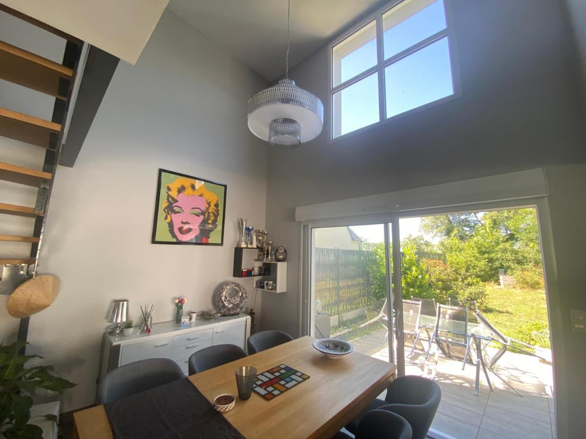 Chambre Avec Salle De Bain Privee Dans Maison Bourges Exteriör bild