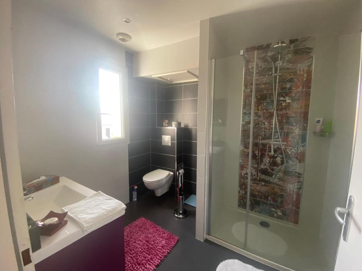 Chambre Avec Salle De Bain Privee Dans Maison Bourges Exteriör bild